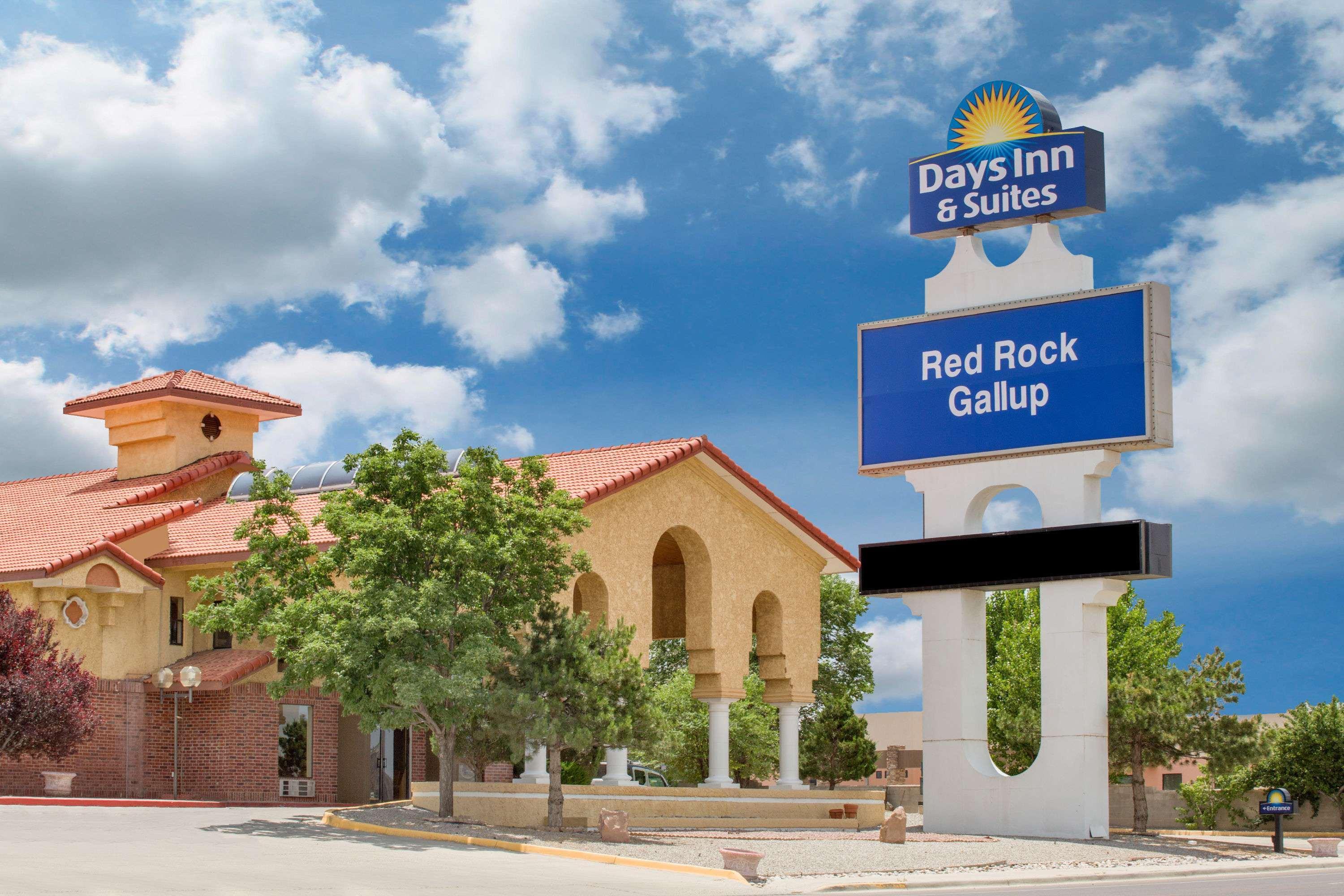 Days Inn & Suites By Wyndham Red Rock-Gallup Exterior foto